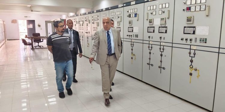 وزير الكهرباء يتفقد محطة محولات القاهرة الجديدة ويؤكد جاهزية الشبكة لمواجهة ذروة الصيف