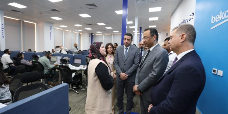 وزير الاتصالات يفتتح المقر الإقليمي لشركة “كونيكتا” Konecta العالمية في القاهرة الجديدة