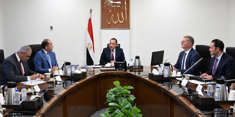 رئيس الوزراء يتابع جهود زيادة المخزون الاستراتيجي من المنتجات البترولية