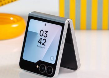 سامسونج تدرس إلغاء سلسلة Galaxy Z Flip نهائياً بعد جيل Flip 8