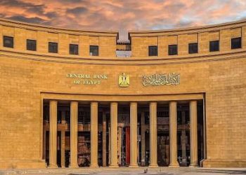البنك المركزي المصري يوجه القطاع المصرفي بدعم المبادرات الوطنية في مجال الرعاية الصحية