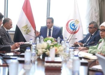 وزير الصحة يبحث مع «إيني» الإيطالية تطوير مستشفى هليوبوليس الجديدة