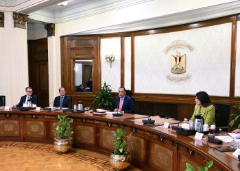 رئيس الوزراء يُتابع موقف سداد مستحقات هيئة المجتمعات العمرانية الجديدة لدى عدد من الوزارات والجهات الحكومية