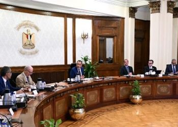 رئيس الوزراء يتابع ملف تسوية مديونية المؤسسات الصحفية القومية