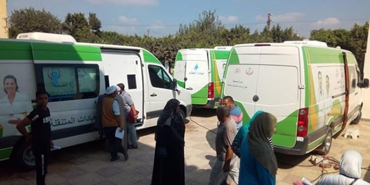 «الصحة»: تقديم 8.4 مليون خدمة مجانية لـ 3.4 مليون مواطن عبر 4790 قافلة طبية خلال عام