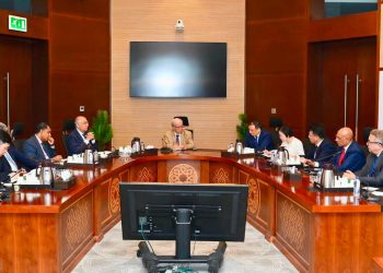 نائب رئيس الوزراء يستقبل رئيس “CNCEC” الصينية لبحث توسع استثماراتها في مصر ومشروعاتها في الصناعات البتروكيماوية