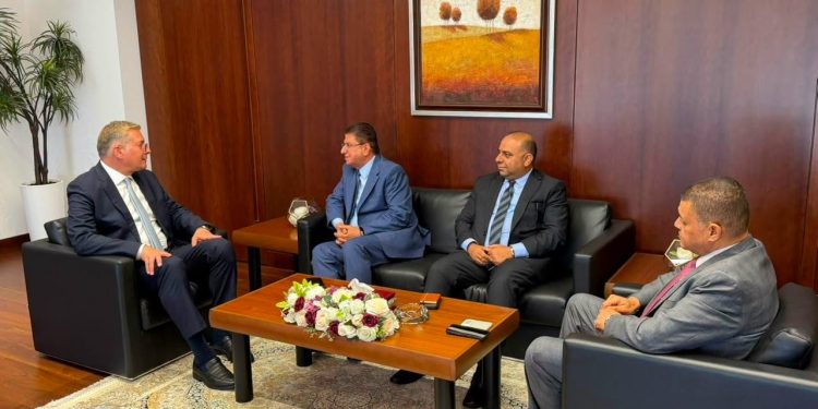 وزير البترول يبحث مع «مناجم الفوسفات الأردنية» شراكات لتعظيم القيمة المضافة لخام الفوسفات