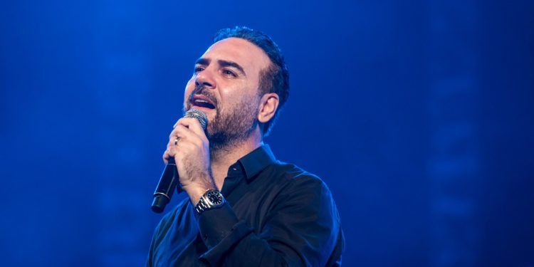 وائل جسار يلتقى جمهور تونس بمهرجان الحمامات اليوم