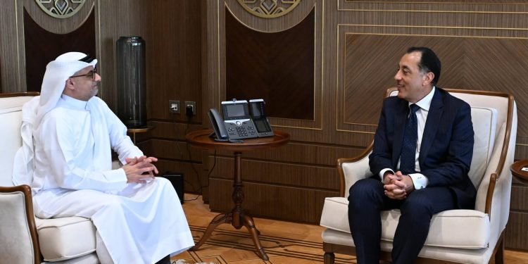 رئيس الوزراء يتابع مستجدات الموقف التنفيذي لمشروعات تطوير مدينة “رأس الحكمة”