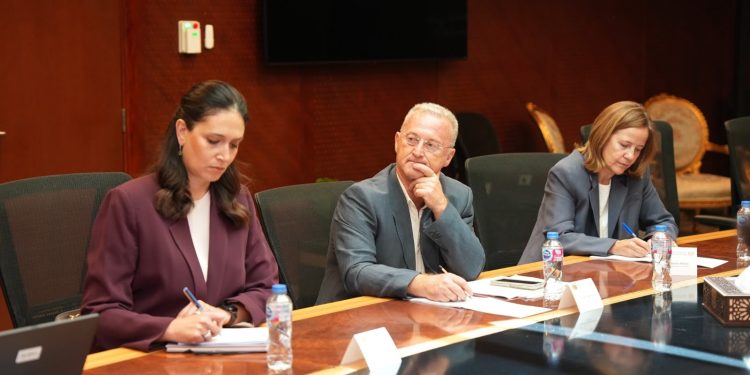 رئيس الرقابة المالية يبحث مع وفد البنك الدولي مستجدات تطوير سوق رأس المال وخطط “الشورت سيلينج”