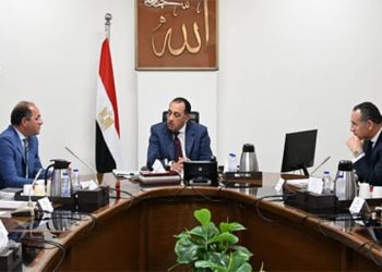 رئيس الوزراء يبحث زيادة حوافز أعضاء هيئة التدريس بالجامعات والمراكز البحثية