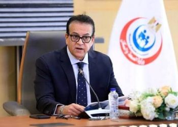 وزير الصحة يتلقى تقريرًا عن 98 زيارة ميدانية لمتابعة إنشاء وتطوير 36 مستشفى و62 وحدة