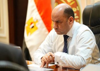 وزارة العمل تبدأ الاختبارات النظرية للمرشحين لفرص عمل خارج مصر