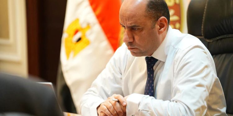 وزارة العمل تبدأ الاختبارات النظرية للمرشحين لفرص عمل خارج مصر