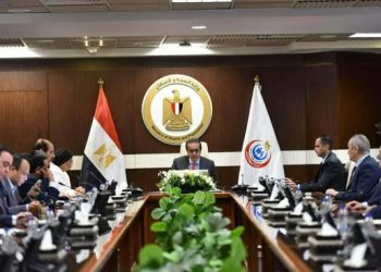 وزير الصحة يعقد اجتماعه الدوري لمتابعة مؤشرات الأداء ويطلع على نتائج دراسة انتفاع المواطنين بالخدمات الصحية