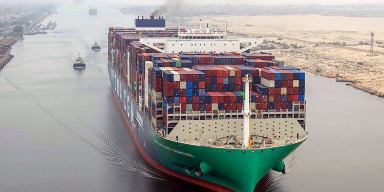 قناة السويس تشهد عبور سفينة الحاويات العملاقة “CMA CGM SAINT GERMAIN” لأول مرة