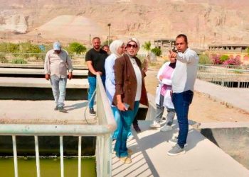 وزيرة الإسكان تتابع موقف تنفيذ عدد من المشروعات وملفات العمل بمدينة السويس الجديدة