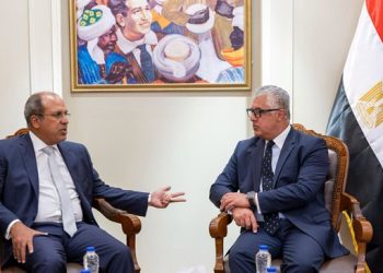 اقتصادية قناة السويس والجامعة البريطانية تبحثان تعزيز التعاون في البحث العلمي والابتكار