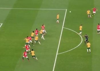منتخب مصر يتقدم بالهدف الأول بالدقيقة 13 برأسية إمام عاشور