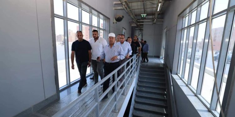 وزير النقل يجري جولة تفقدية موسعة لمتابعة جاهزية المرحلة الثانية من مشروع الأتوبيس الترددي السريع BRT