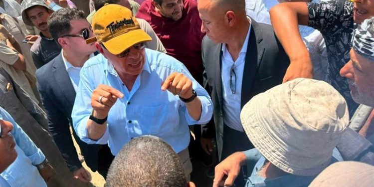 وزير ري يتابع ميدانيًا شكاوى المنتفعين، ويتفقد ترعة الفولي ومحطة رفع صان الحجر بالشرقية