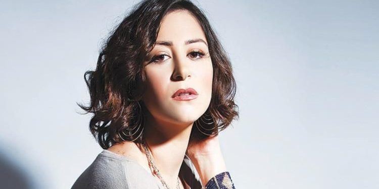 منة شلبى تحتفل بعيد ميلادها.. اكتشفتها سميحة أيوب وانطلقت على يد الساحر