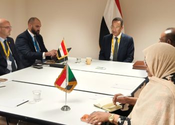 وزير الاتصالات يوقع مع نظيرته الرواندية مذكرة تفاهم لتعزيز التعاون في الذكاء الاصطناعي بين البلدين