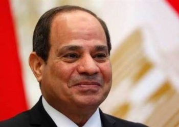 قرار جمهورى بتجديد تعيين أشرف مجاهد نائبا لرئيس مجلس إدارة هيئة قناة السويس