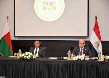 وزير الاستثمار ورئيس مدغشقر يبحثان تعزيز الشراكة الاقتصادية والاستثمارية