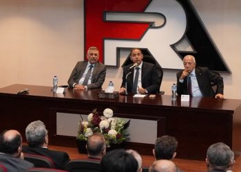  إسلام عزام رئيس “الرقابة المالية” يبحث مع شركات التأمين سبل تنشيط القطاع والتوسع في المنتجات التأمينية