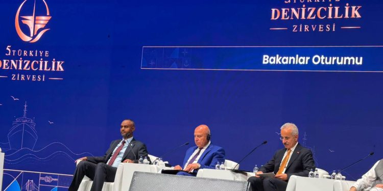 كامل الوزير: تطوير الموانئ وإنشاء ممرات لوجستية يعزز مكانة مصر في التجارة العالمية