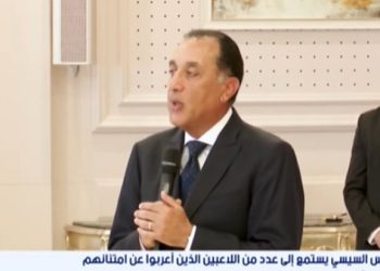 مدبولي للاعبي المنتخب: أثبتم إن الشعب بيحب بلده ورفعتم توقعاته وهيفضل متطلع لمزيد من الإنجازات