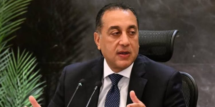 رئيس الوزراء عن مصدر ما حدث فى ميناء دمياط: الدولة لا تعمل بالتكهنات