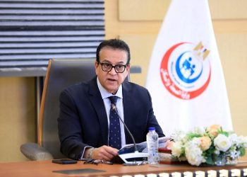 وزير الصحة ينعي رئيس قطاع العمليات والتشغيل بهيئة الإسعاف المصرية