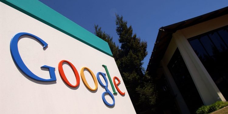 جوجل تراهن على عمر أطول لهواتف Pixel 11 بقطع غيار تمتد لـ7 سنوات