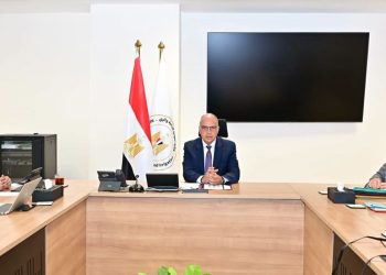 وزير الري يتابع الموقف التنفيذي لمشروع “دعم تحديث إدارة الموارد المائية بقطاع الزراعة في مصر”