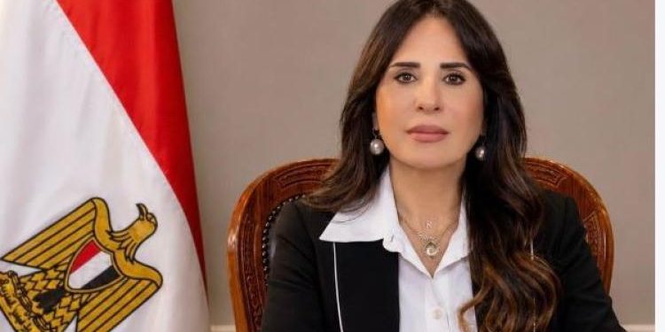 وزيرة الإسكان تتابع نتائج حملات إزالة المخالفات والتعديات والإشغالات بالمدن الجديدة