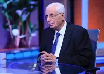 حسام موافي يجيب على سيدة تعاني من تورم في الجسم وعدم الاستجابة لأدوية إدرار البول