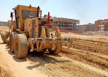 الإسكان تواصل تطوير الطرق والمرافق ورفع كفاءة «بيت الوطن» بالقاهرة الجديدة