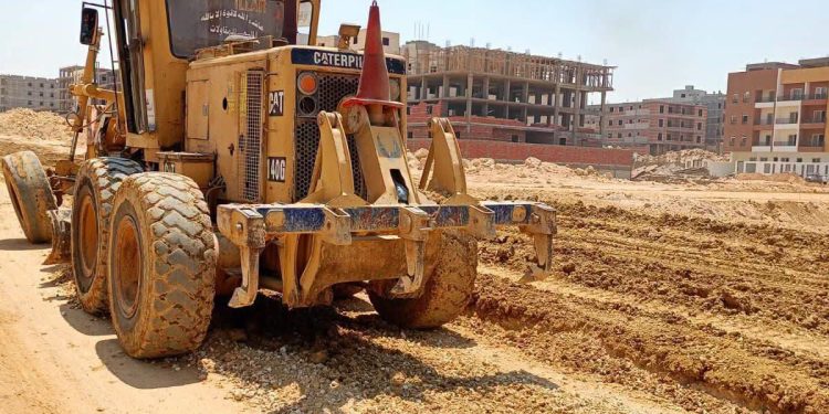 الإسكان تواصل تطوير الطرق والمرافق ورفع كفاءة «بيت الوطن» بالقاهرة الجديدة