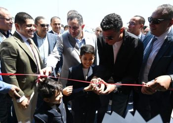 وزير الصناعة ومحافظ دمياط يتفقدان مدينة دمياط للأثاث للتعرف على الموقف التنفيذي للمدينة