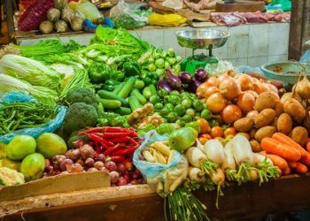 سعر الخضار والفاكهة اليوم الثلاثاء في الأسواق