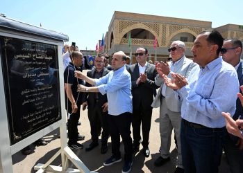 رئيس الوزراء يفتتح مجمع الخدمات الحكومية بقرية سندبسط ضمن مشروعات المبادرة الرئاسية “حياة كريمة”