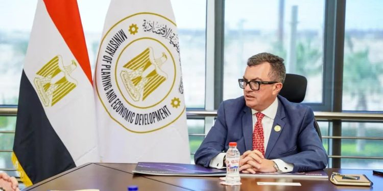 وزير التخطيط لـ«فوربس جلوبال»: الاقتصاد المصري يحقق نموًا 5.2% خلال 9 أشهر رغم التحديات العالمية