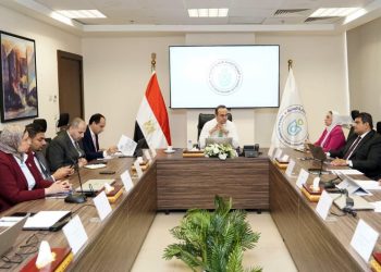 رئيس «الرعاية الصحية» يوجه بتقليص قوائم الانتظار وإنشاء عنايات مركزة ومراكز تميز بمحافظات التأمين الشامل