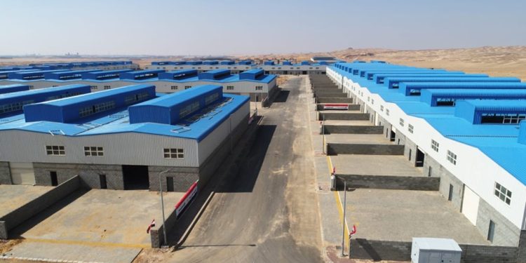 جهود تعزيز التنمية الصناعية بالصعيد لجذب الاستثمارات الأجنبية وتوفير فرص العمل