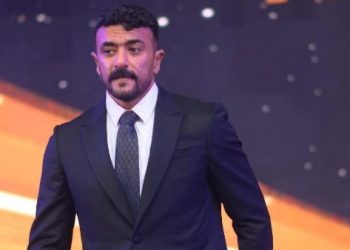 أحمد العوضي عن الزلزال:هزه ارضيه انما ايه خراب