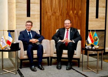 تعاون مصري فرنسي لتأهيل الكوادر الصحية وفق معايير GAHAR للمنشآت الخضراء والمستدامة