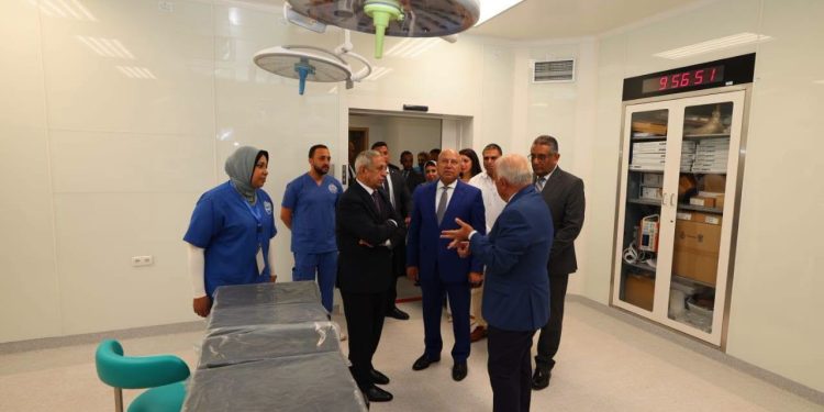 وزير النقل يتفقد فرع الأكاديمية العربية للعلوم والتكنولوجيا والنقل البحري بمدينة العلمين الجديدة