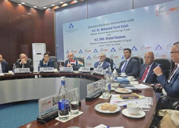 وزير الاستثمار يستعرض فرص الاستثمار في مصر أمام كبرى الشركات الهندية بحضور وزير الصناعة